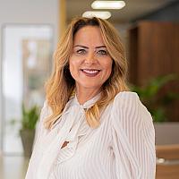 Cristiane C. Mello